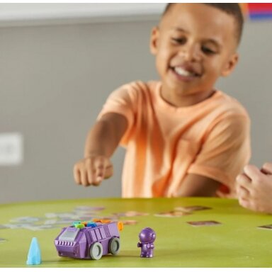 „Mėnulio visureigis" programavimo robotas „Mėnulio visureigis" programavimo robotas