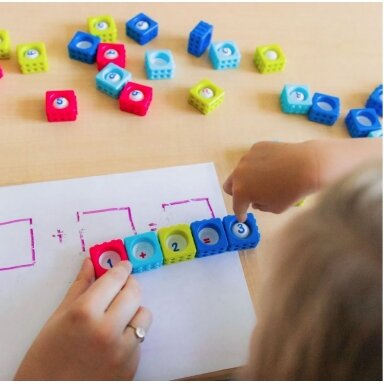 Sensorinės kaladėlės matematikos ugdymui Sensorinės kaladėlės matematikos ugdymui